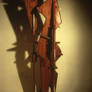 Skulptur mit dem Titel "matrix" von Robert Winslow, Original-Kunstwerk, Holz