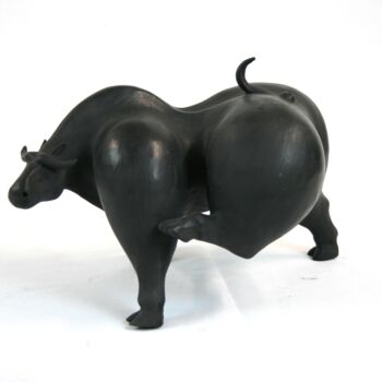 Sculpture titled "Scratching buffalo" by Roberto Barbuti, Original Artwork, Terra cotta