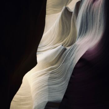 Fotografie mit dem Titel "Antelope Canyon" von Roche Marie T., Original-Kunstwerk, Digitale Fotografie Auf Karton montiert
