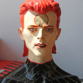 제목이 "David Bowie, Ziggy…"인 조형물 Rock Portraits By Larisa Churkina로, 원작, 주조