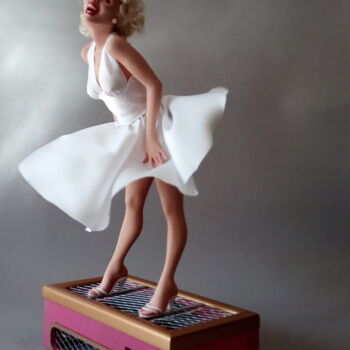 Sculpture intitulée "Marilyn Monroe subw…" par Rock Portraits By Larisa Churkina, Œuvre d'art originale, Plastique