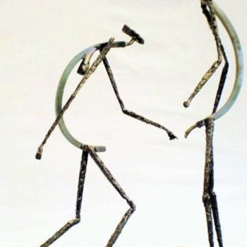 Sculpture titled "Etrange protubéranc…" by Roger Peulvey, Original Artwork, Metals