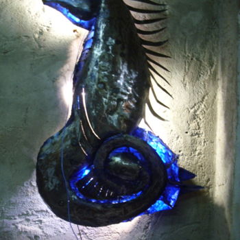 Sculpture titled "cavalo marinho" by El Rei, Original Artwork, Metals