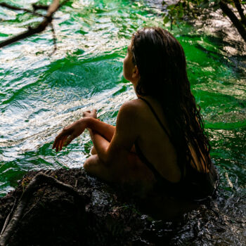 "18:00 at the Limmat" başlıklı Fotoğraf Romy Maxime tarafından, Orijinal sanat, Dijital Fotoğrafçılık