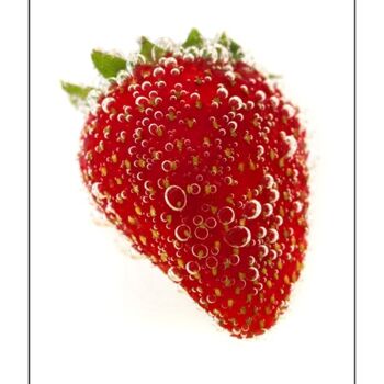 Fotografia zatytułowany „Strawberry in Soda” autorstwa Ron Pfister, Oryginalna praca