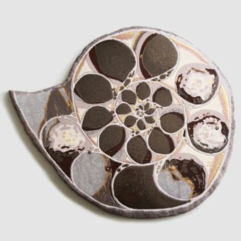 Sculpture titled "Grande ammonite ton…" by Rose Desmaisons, Original Artwork, Stone