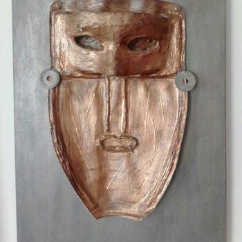「Máscara」というタイトルの彫刻 Roseli Francoによって, オリジナルのアートワーク, 紙の張り子