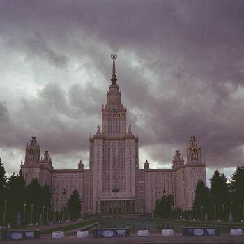 Фотография под названием "Lomonosov MSU" - Руслан Абоев, Подлинное произведение искусства, Пленочная фотография
