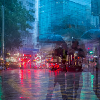 Photographie intitulée "Souls in the rain_2" par Sergio Capuzzimati, Œuvre d'art originale, Photographie numérique