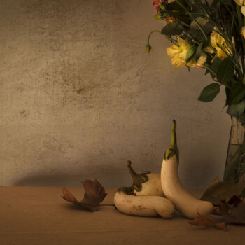 Fotografía titulada "White eggplant" por Sabrina Stea, Obra de arte original, Fotografía digital