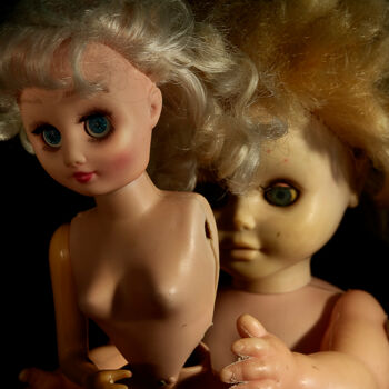 Malerei mit dem Titel "Doll games" von Sady Morales, Original-Kunstwerk, Digitale Fotografie