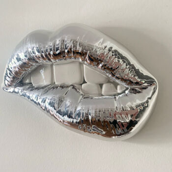 Escultura titulada "Mmmh..." por Sagrasse, Obra de arte original, Resina Montado en Otro panel rígido