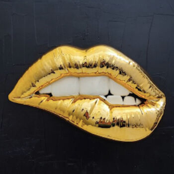 Sculpture intitulée "Wall lips mmmh" par Sagrasse, Œuvre d'art originale, Acrylique Monté sur Autre panneau rigide