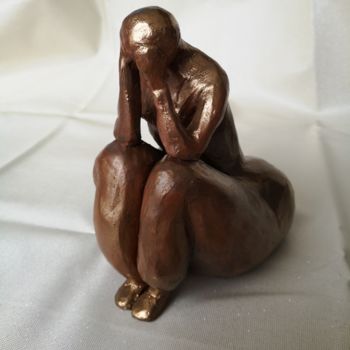 Sculptuur getiteld "img-20190518-100328…" door Sandie Pacary, Origineel Kunstwerk, Terra cotta
