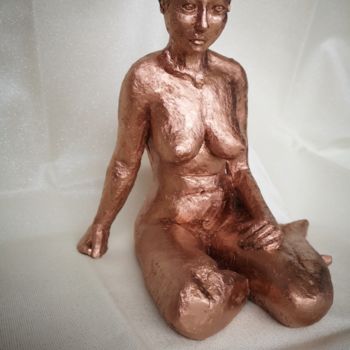 Sculpture titled "Pink golden lady" by Sandie Pacary, Original Artwork