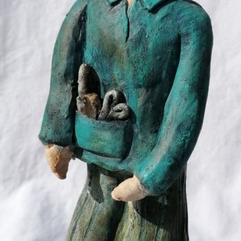Sculpture titled "Le jardinier" by Sandrine De Zorzi, Original Artwork, Clay
