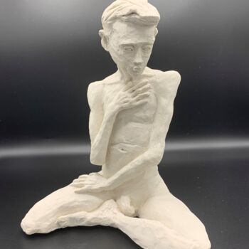 Sculpture titled "Jeune homme assis" by Sandrine Julien (Nizebulle), Original Artwork, Terra cotta