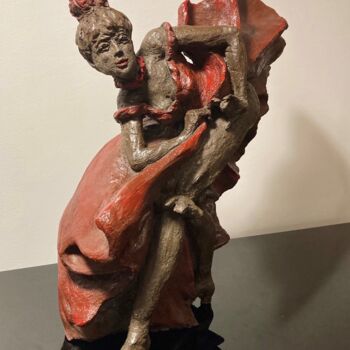 Sculpture intitulée "La danseuse de Caba…" par Sandrine Julien (Nizebulle), Œuvre d'art originale, Terre cuite