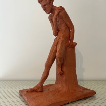 Sculpture titled "Le faune pensif" by Sandrine Julien (Nizebulle), Original Artwork, Clay