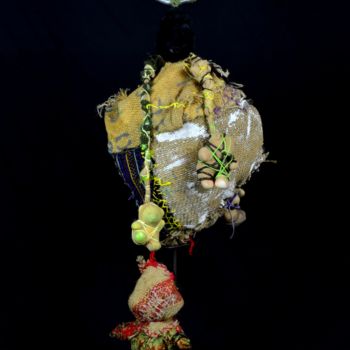 Sculpture intitulée "Fruits suspendus 2" par Sandrine Vachon Thiebaut, Œuvre d'art originale, Fil