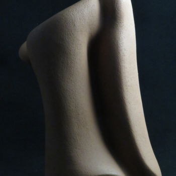 Скульптура под названием "La consolation" - Sara Amato-Gentric, Подлинное произведение искусства, Смола