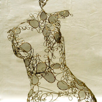 Sculpture intitulée "torse en dentelle -…" par Sarah François, Œuvre d'art originale, Fil de fer