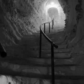 「Escalier tour La Ro…」というタイトルの写真撮影 Sarcieによって, オリジナルのアートワーク, デジタル その他の剛性パネルにマウント