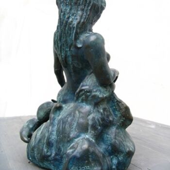 Sculpture titled "Sirena" by Sara Bernocchi, Original Artwork, Metals