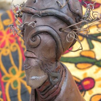 Skulptur mit dem Titel "voyageuse africaine" von Stef B, Original-Kunstwerk