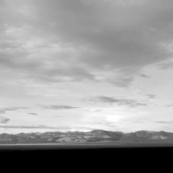 Fotografía titulada "Mountains and cloud…" por Scott Gregory Banner, Obra de arte original, Fotografía digital