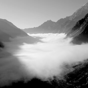 "Mountain valley and…" başlıklı Fotoğraf Scott Gregory Banner tarafından, Orijinal sanat, Dijital Fotoğrafçılık