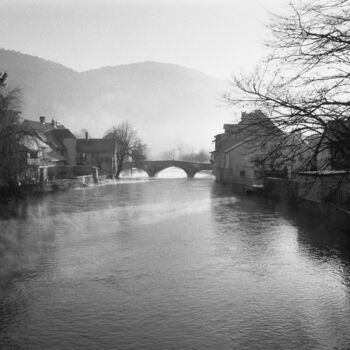 Fotografia zatytułowany „River and village -…” autorstwa Scott Gregory Banner, Oryginalna praca, Fotografia filmowa