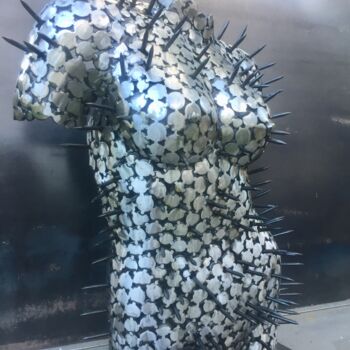 Escultura titulada "She Urchin" por Scott Wilkes, Obra de arte original, Metales