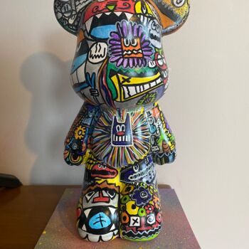 Sculpture intitulée "Vive les ours custo…" par Seb Paul Michel, Œuvre d'art originale, Résine