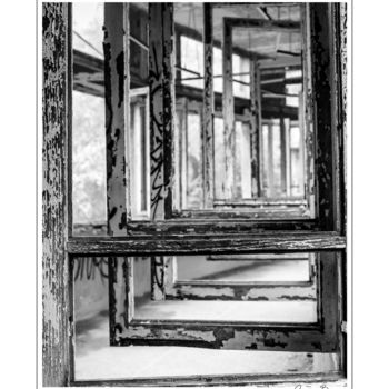 Photographie intitulée "Fenêtres sur cour" par Sébastien Bance, Œuvre d'art originale, Photographie numérique
