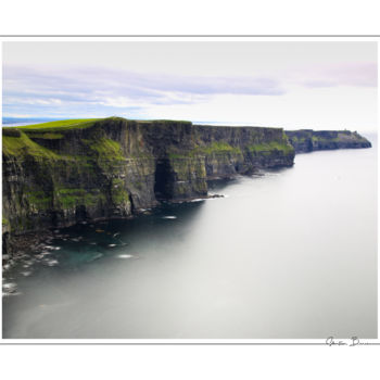 Photographie intitulée "Cliffs of Moher" par Sébastien Bance, Œuvre d'art originale, Photographie numérique