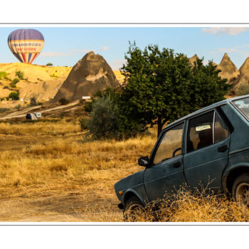 Fotografía titulada "CAPPADOCAR #1" por Sébastien Bance, Obra de arte original, Fotografía digital