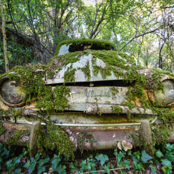 Fotografia intitolato "Ancienne Voiture Si…" da Sébastien Blanc, Opera d'arte originale, Fotografia digitale Montato su Allu…