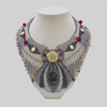 Design titled "Collier brodé à l'a…" by Anne Meniconi (Secrets de Naomi), Original Artwork, Necklaces