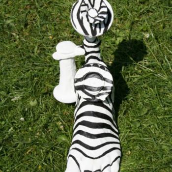 Sculpture titled "Mobieltje Zebra" by Michel Sehstedt, Original Artwork