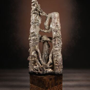 Sculptuur getiteld "YOU ARE JUST HUMAN" door Selma Keles, Origineel Kunstwerk, Keramiek