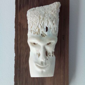 Sculptuur getiteld "Corrupted tribal ma…" door Serendipity Liche, Origineel Kunstwerk, Bot