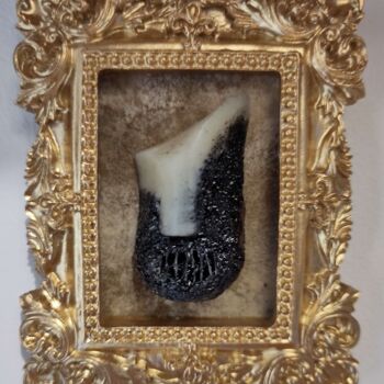 Sculpture titled "Herald" by Serendipity Liche, Original Artwork, Bone Mounted on Wood Stretcher frame