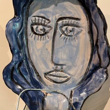Scultura intitolato "Nadia- assiette en…" da Serge Berry, Opera d'arte originale, Ceramica
