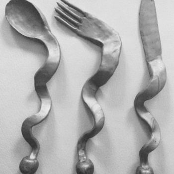 Скульптура под названием "Cutlery after this…" - Serge Berry, Подлинное произведение искусства