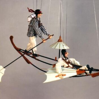 Sculpture titled "LA  GONDOLE  VOLANTE" by Serge Reynaud (Art of Flying), Original Artwork, Mixed Media