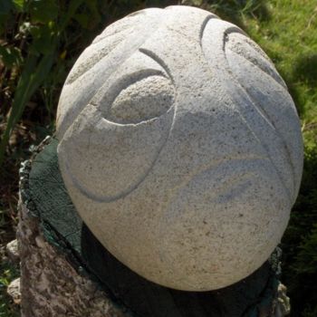 Skulptur mit dem Titel "Galet Pebble" von Serge Boué - Kovacs, Original-Kunstwerk