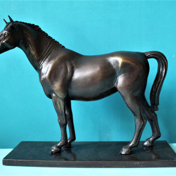 Skulptur mit dem Titel ""Eskhar"" von Sergey Kostomarov, Original-Kunstwerk, Bronze