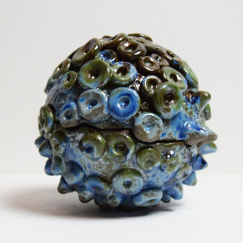 Escultura intitulada "Jewel Case. Sea foo…" por Sergey Sovkov, Obras de arte originais, Cerâmica
