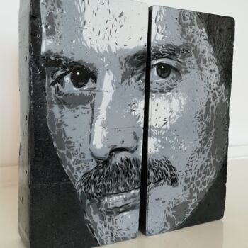 Sculpture titled "Freddie Mercury "Th…" by Sérgio Clemente, Original Artwork, Acrylic